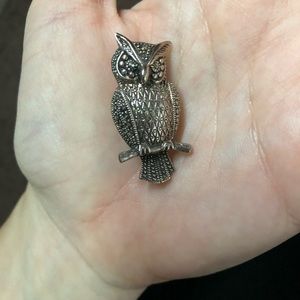 Sterling Silver Owl and Stone Brooch. Never worn